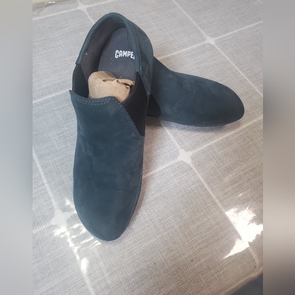 Camper Right Ankle Boots for Woman, Size 7 - Picture 5 of 15